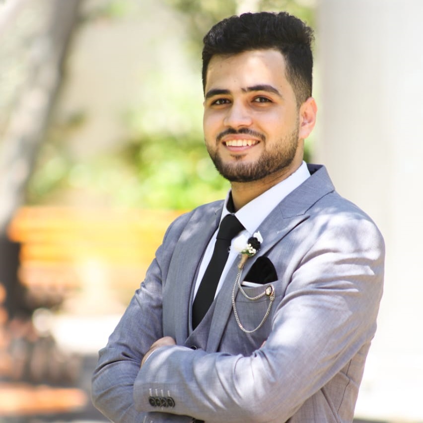 AnAs M.  AdwAn